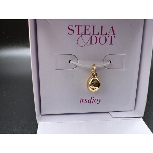 Stella & Dot Gold Egg Charm - Picture 3 of 3